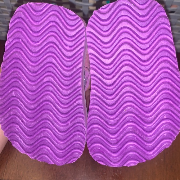 Garanimals Purple Baby-Girl Secured Velcro Thong Sandal - Picture 5 of 6